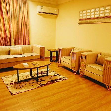 Taraf Yanbu 2 Aparthotel Екстериор снимка