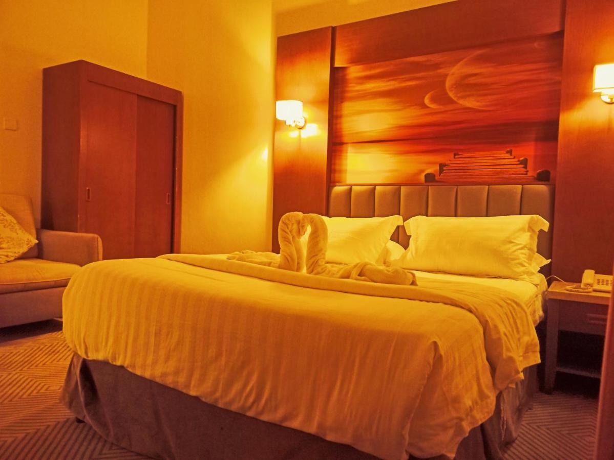 Taraf Yanbu 2 Aparthotel Екстериор снимка