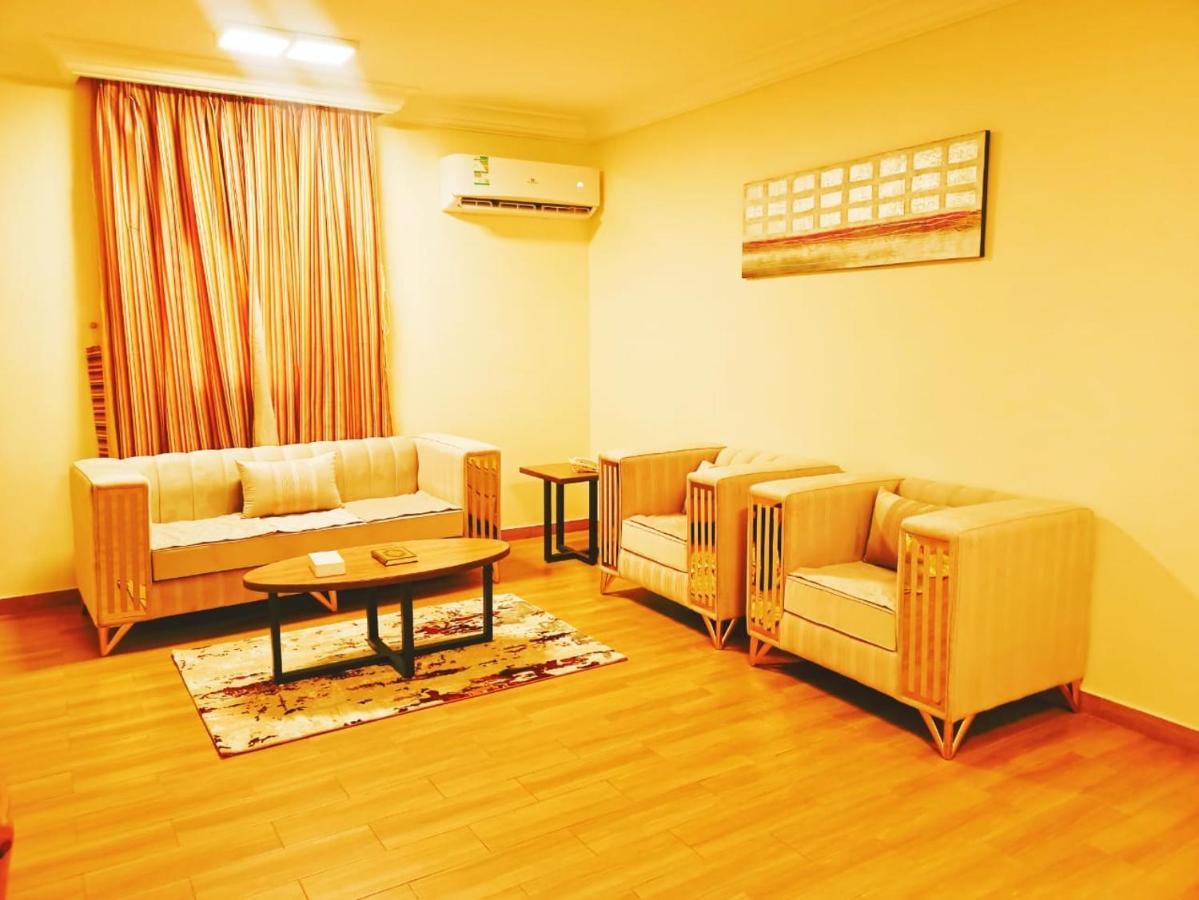 Taraf Yanbu 2 Aparthotel Екстериор снимка